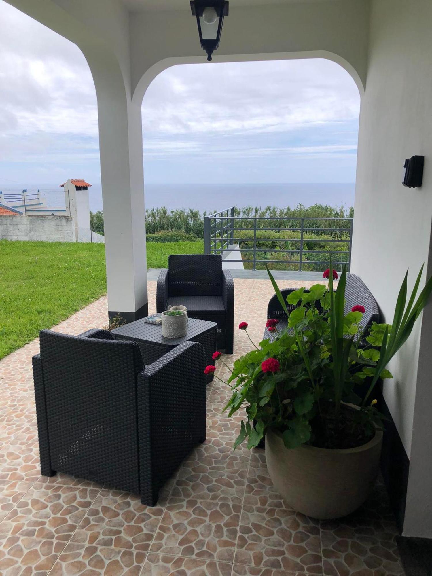 Villa Vivenda Flor à Ponta Delgada Extérieur photo